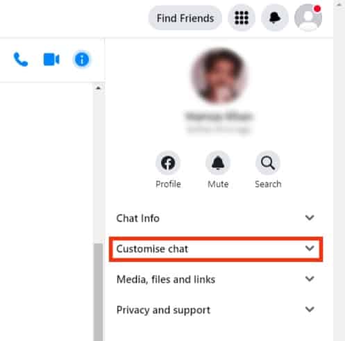 Click On The Customize Chat Option