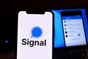 How Does Signal Make Money