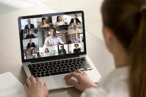 How Early Should I Join A Zoom Meeting