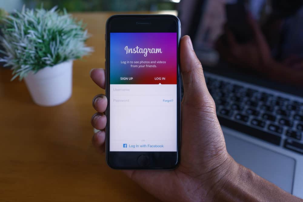 How To Block Posts On Instagram