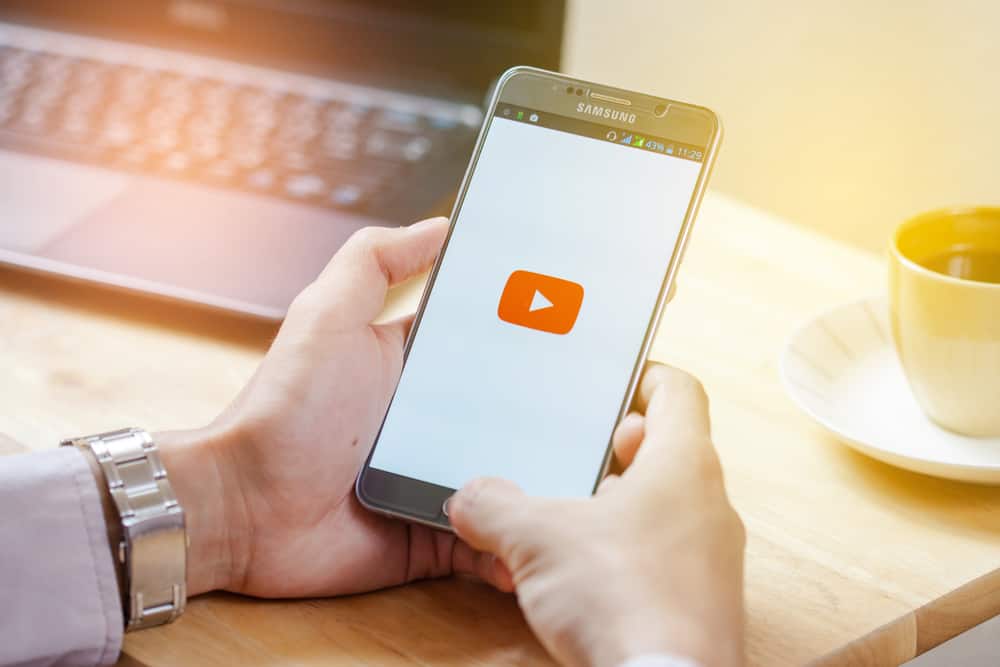 How To Add YouTube To Desktop ITGeared