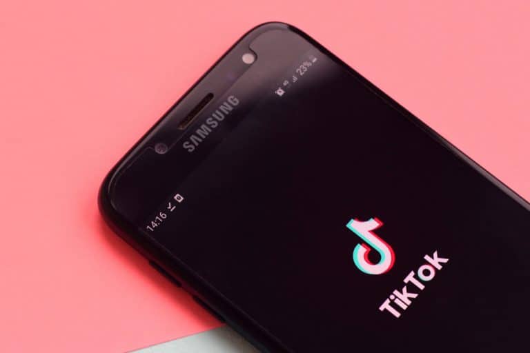 How To Change TikTok Region? ITGeared