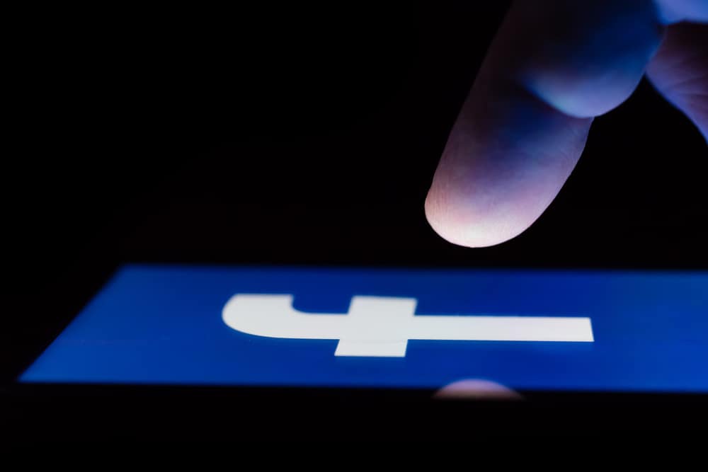 Как изменить часовой пояс в событии Facebook