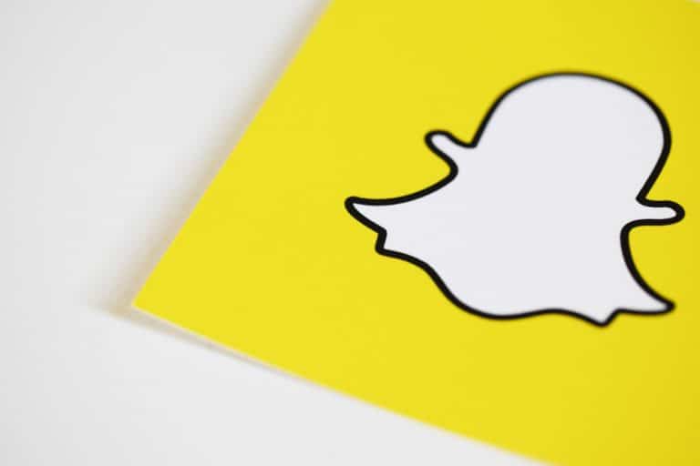 How To Crop on Snapchat ITGeared