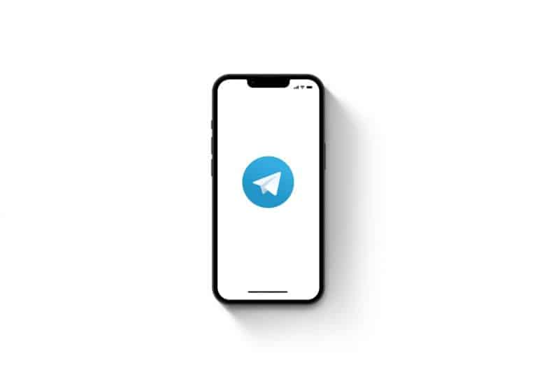 How To Delete Contacts on Telegram | ITGeared