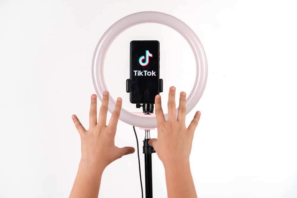 How To Do The Front Flash On Tiktok