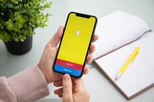How To Do Rainbow On Snapchat