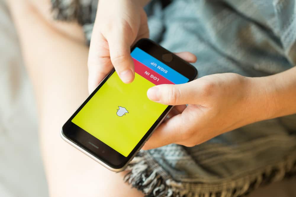 How To Get On Snapchat Discover
