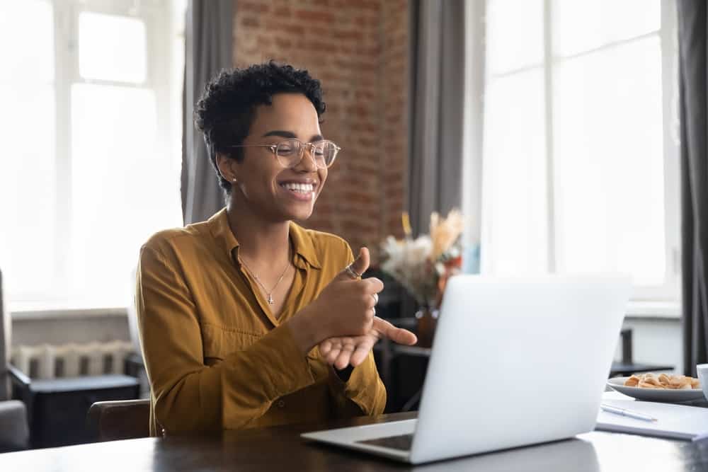 How To Read Body Language On Zoom