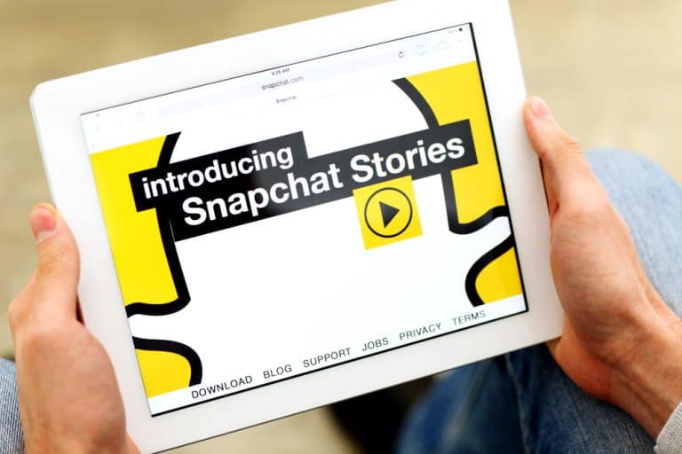 How To Share Snapchat Story ITGeared