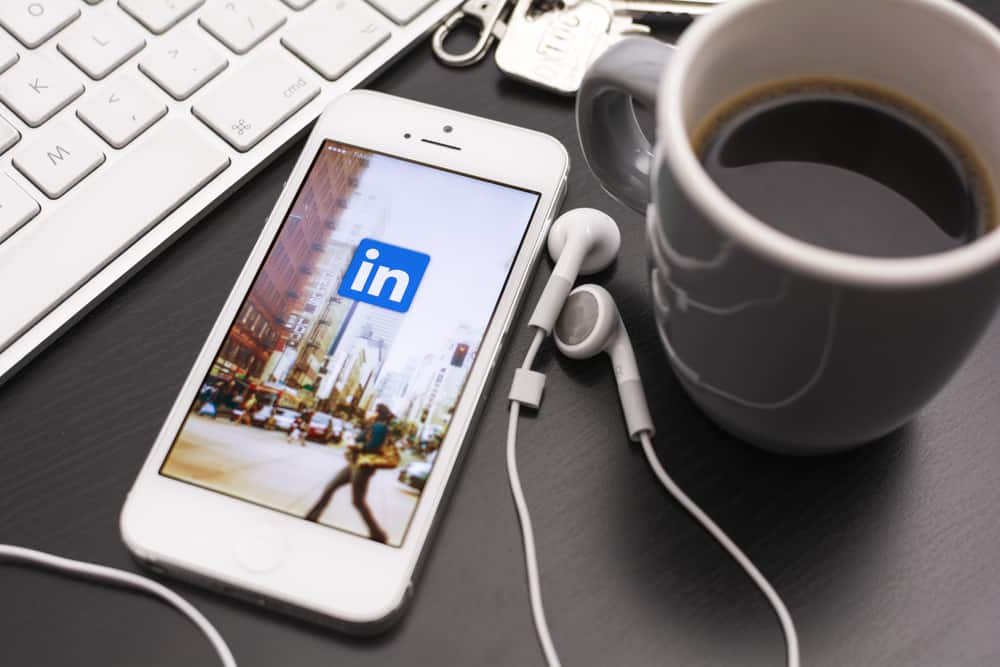 How To Tag Someone On Linkedin