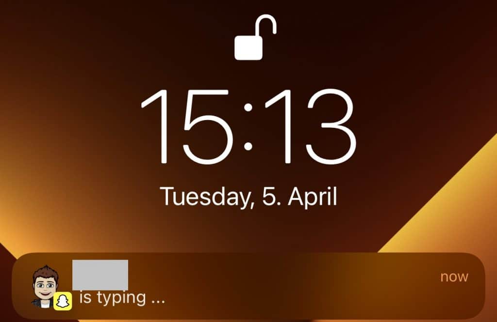 Snapchat Notifies You If Someone Is Typing A Message