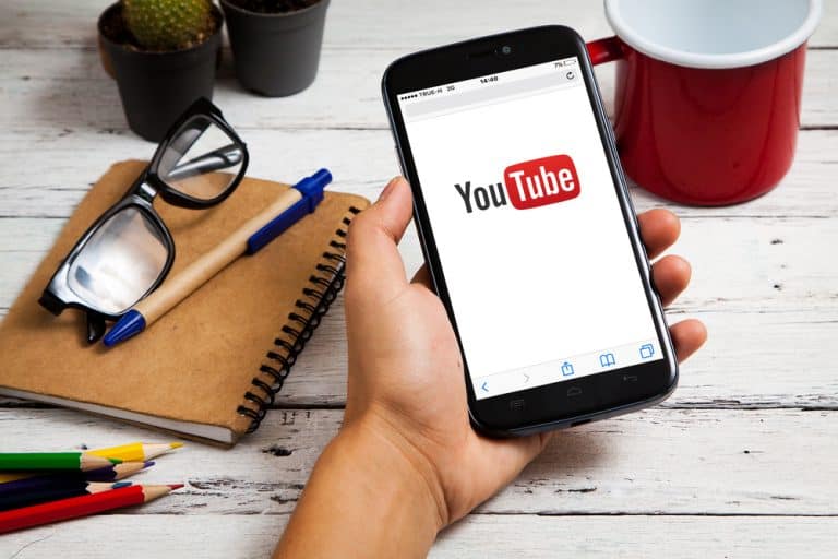 What Does AMP Stand for YouTube? ITGeared