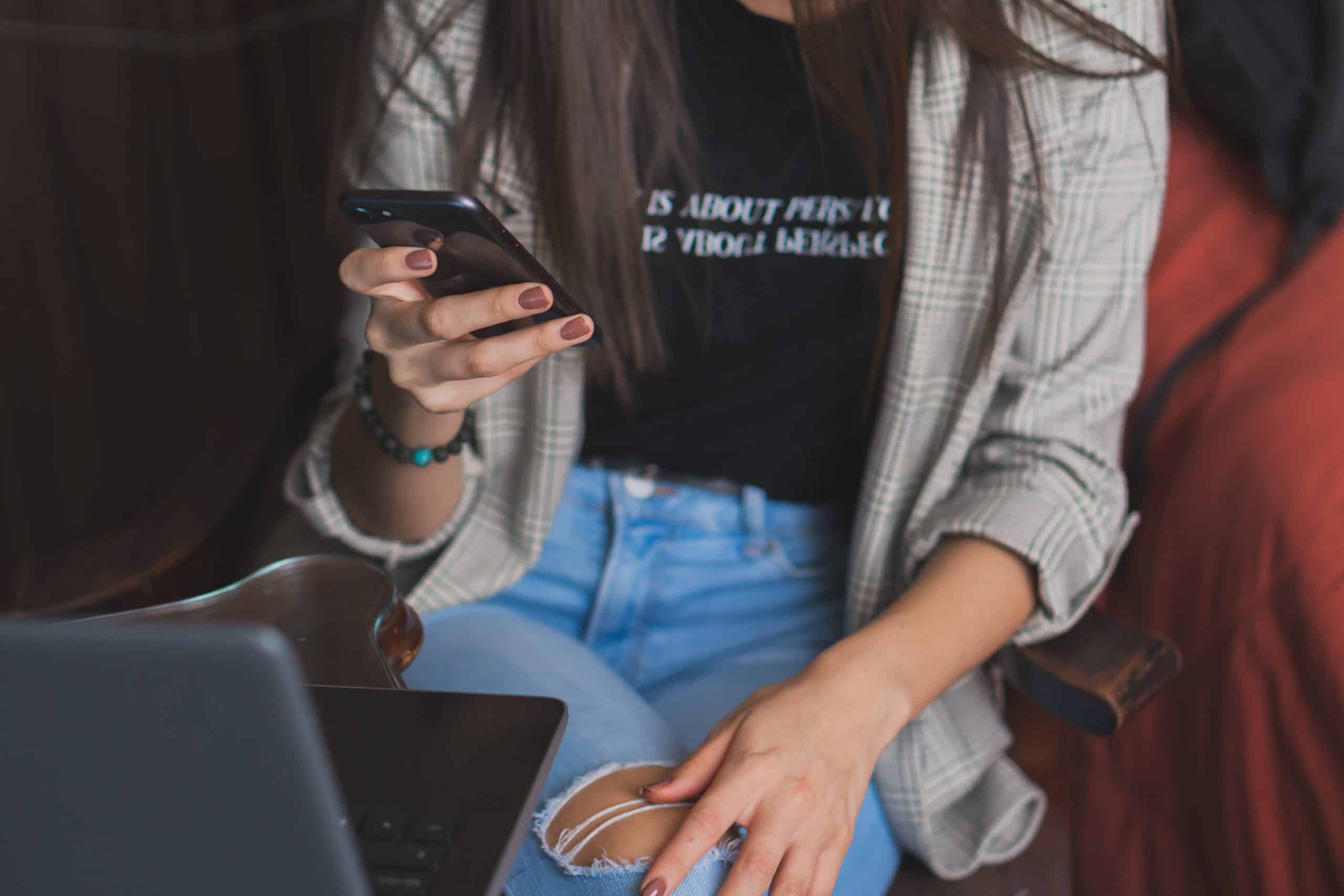 What Does HUB Mean on Snapchat | ITGeared