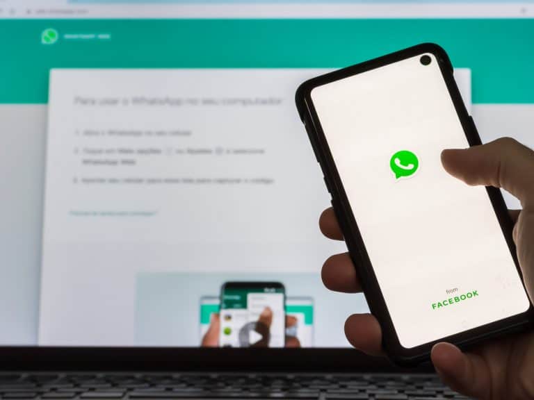 why-am-i-getting-messages-from-unknown-numbers-on-whatsapp-itgeared
